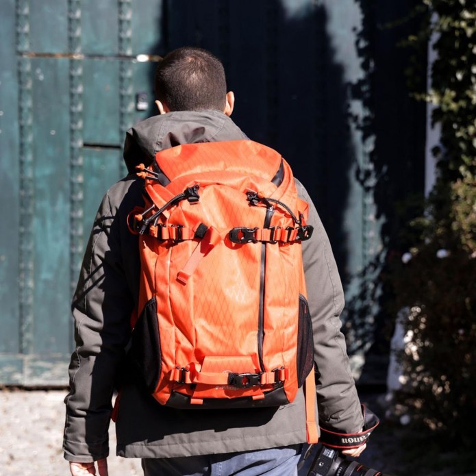 F-Stop Ajna 37L DuraDiamond Bundle Magma – Fotorucksack für Outdoor, Reise & Fotografie