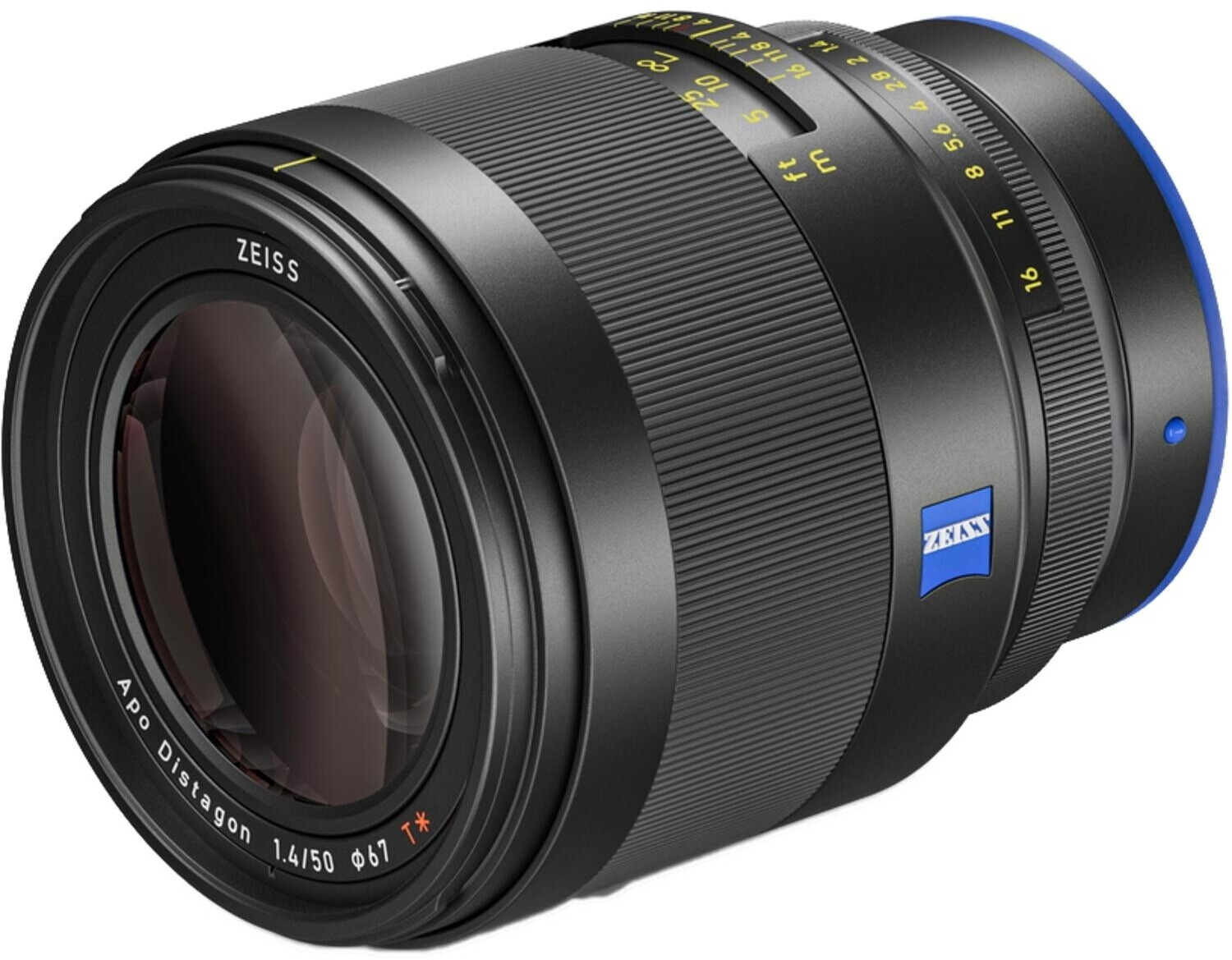 Ein hochwertiges, mattschwarzes ZEISS Otus 1.4/50 Premium-Objektiv (Apo Distagon 1.4/50 T*) für DSLR-Kameras, schräg von vorne rechts vor einem rein weißen Hintergrund fotografiert [image_ZpljBK.png]. Im Fokus steht die große, tief liegende Frontlinse mit