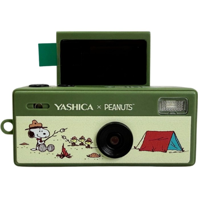 Yashica Funtastic Keychain Snoopy's Summit Frontansicht mit aufgeklappten Display auf weißem Hintergrund