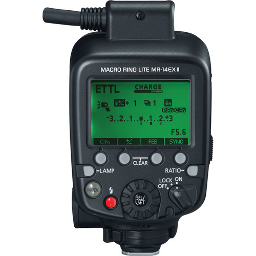 Canon Macro Ring Lite MR-14EX II Blitzsteuergerät mit beleuchtetem LCD-Display, Einstellrad und Bedientasten in Frontansicht auf weißem Hintergrund.