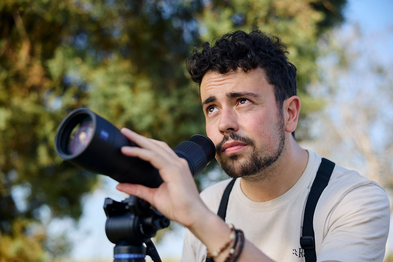 ZEISS Conquest Apia 65 Spektiv Set mit 20-50x Okular & Carbon-Stativ
