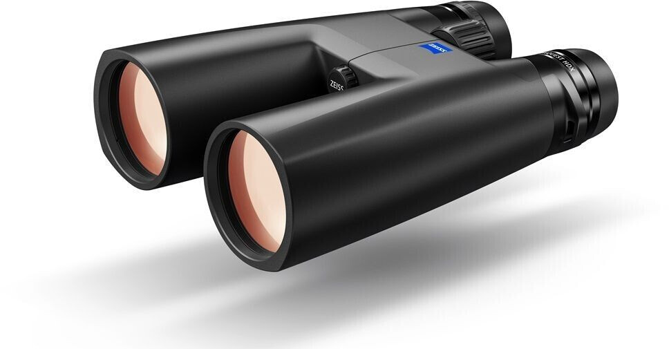 Ein großes, schwarzes ZEISS Conquest HDX 15x56 Fernglas, schräg von vorne und oben fotografiert vor einem weißen Hintergrund mit weichem Schattenwurf. Das Modell zeichnet sich durch seine besonders langen Objektivtuben aus. Die beiden großen Frontlinsen i