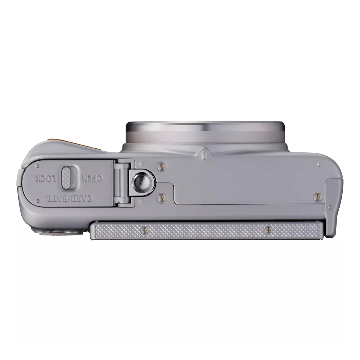 Canon PowerShot SX740 HS Kompaktkamera in Silber, Ansicht von unten mit Stativgewinde, Akkufach und Gehäuseunterseite auf weißem Hintergrund.