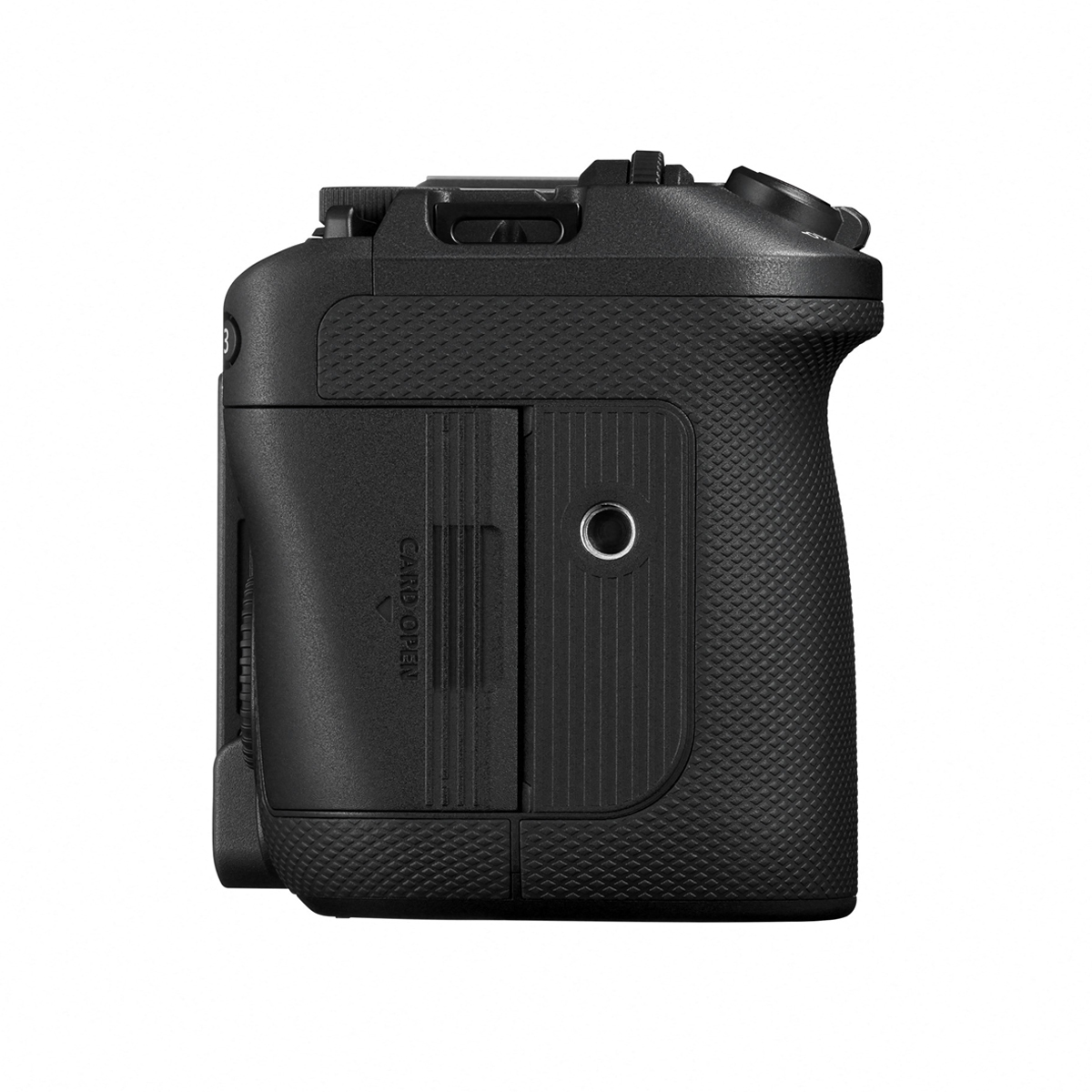 Seitenansicht des Canon EOS R6 V Kameragehäuses mit Fokus auf das geschlossene Speicherkartenfach, den ergonomisch strukturierten Handgriff und die seitliche Gewindebuchse vor weißem Hintergrund.