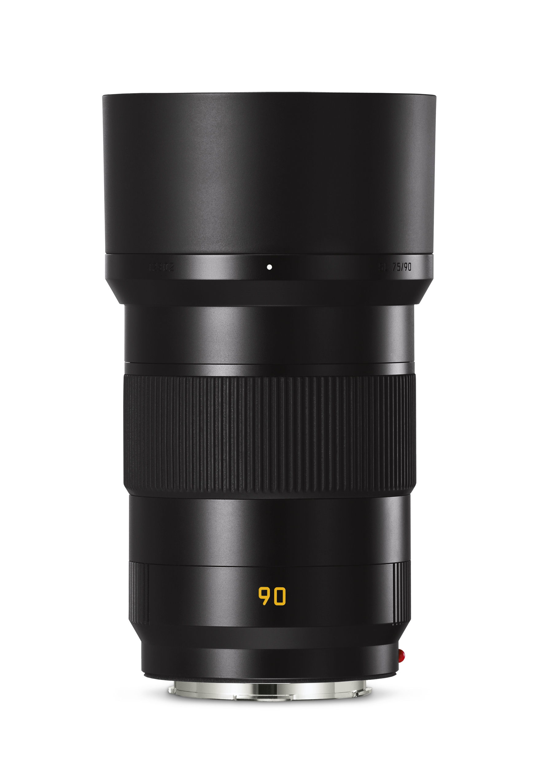 Schwarzes 90-mm-Festbrennweitenobjektiv mit aufgesetzter Gegenlichtblende, geriffeltem Fokussierring und gelber „90“-Markierung vor weißem Hintergrund.